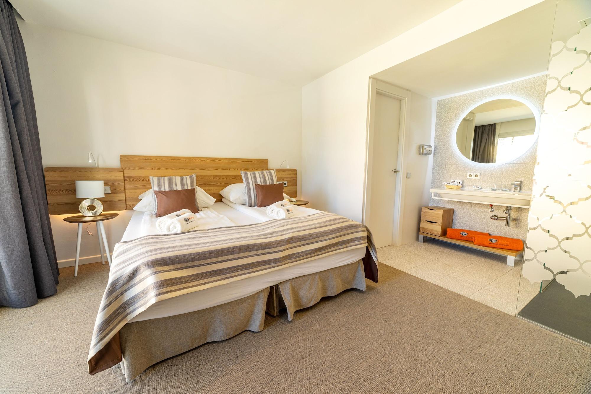 Hotel The Sky - Adults Only Cala Ratjada  Exterior photo